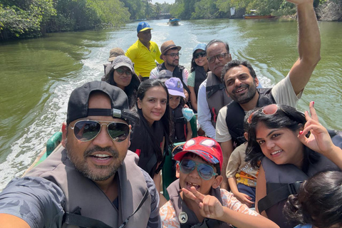 Da Colombo/Negombo: safari sul fiume Madu e allevamento di tartarugheDa Kandy: Tour in tuk tuk di Sigiriya e della roccia di Pidurangala