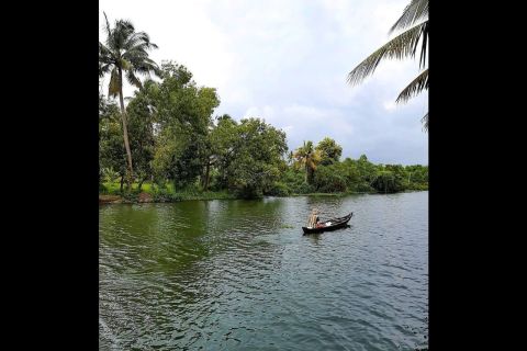 Backwater Cruise, Cloth Weaving, Coir Spinning, Kerala Lunch