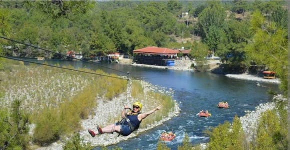 Alanya/Side/Belek: Rafting-Mix mit Jeep, Quad und Zipline (optional)