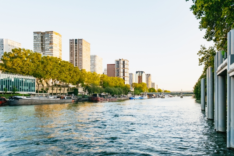 Paris: 3-course Dinner Cruise with Panorama on Seine River Paris: Dinner Cruise with Water
