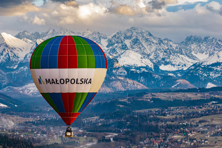 Zakopane: Tatra Mountains Balloon Flight Tour with Champagne Small-Group Tour