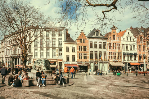 Brussels: Secret Paths and Stories Private Walking Tour