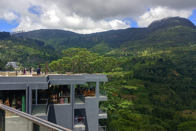 Colombo to Kandy Full-Day Private Tour Experience