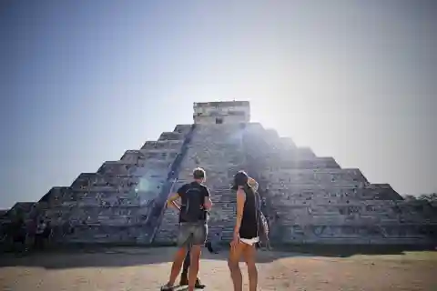 DE VALLADOLID CHICHÉN ITZÁ + EK'BALAM + CENOTE (TRANSPORT PRIVÉ)