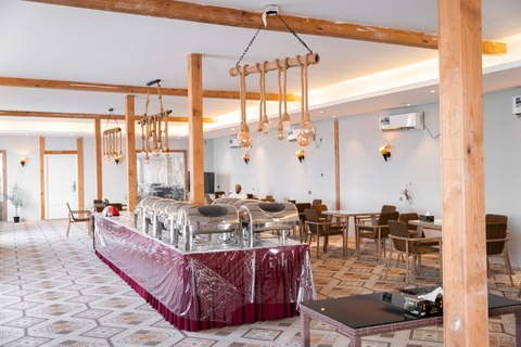 Doha: Wüstensafari, Abendessen vom Buffet &amp; ÜbernachtungsmöglichkeitDoha: Wüstensafari &amp; Abendessen vom Buffet im Camp