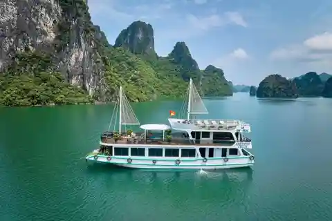 Excursión de un día en crucero por la Bahía de Halong desde Ha Noi