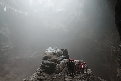 Yogyakarta: Merapi Sunrise &amp; Jomblang Cave Adventure Tour