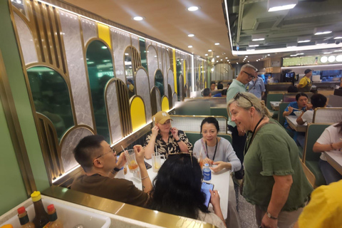Hong Kong: Colonial Culture Walk with Tram and Star Ferry
