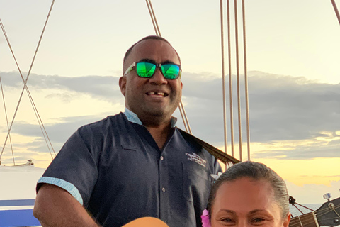 Fiji: Captain Cook Cruises - Day and Dinner Combo