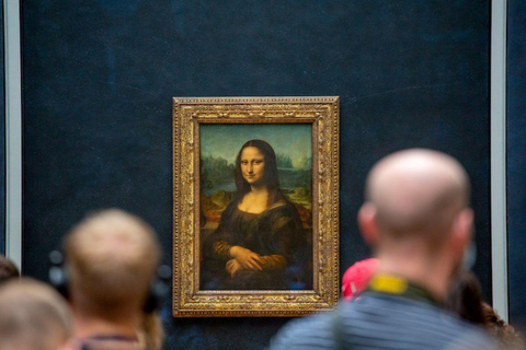 Skip the Line Guided Tour of Louvre Museum in Small Group Small Group Guided tour in Italian