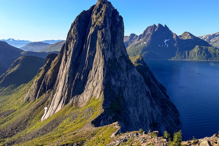 Tromsø: Senja Guided Hike to Hesten with Segla Views