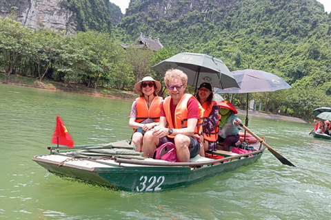 من نينه بينه: قارب ترانج آن وكهف موا وهوا لو وبيتش دونغ