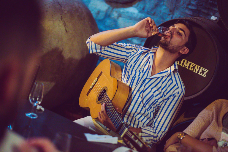 Jerez: Gastronomic Walk, Lunch and Sobremesa Flamenca