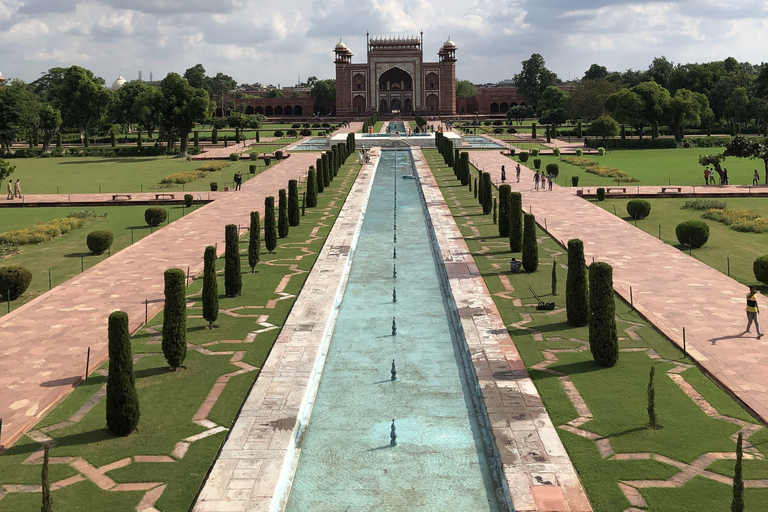 From Delhi: Agra Day Trip with Taj Mahal and Agra FortAC Car and Tour Guide Service Only