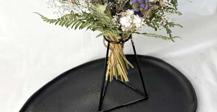 Paris: Preserved Flower Arrangement Workshop