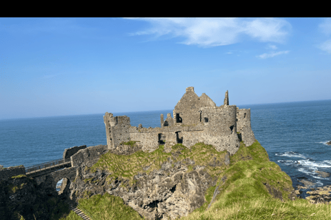 From Belfast: Giant's Causeway and Dark Hedges Day Tour