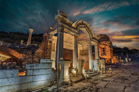 Marmaris: Ephesus Guided Day Trip with Lunch Tour without Entrance Ticket of Ephesus