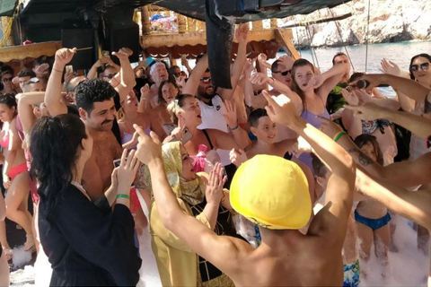 Alanya: Golden Hour Ship Under the Stars Dinner & Party