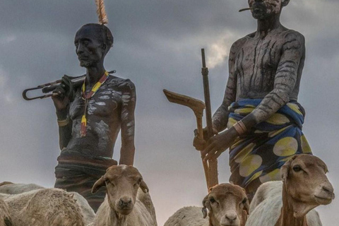 Awasa: 4-Day Omo Valley Tribal Immersion & Market Tour