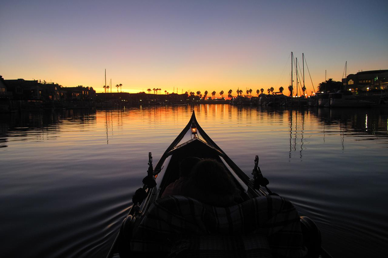 San Diego: Private Luxury Gondola Cruise in Coronado Saturday Before Sunset