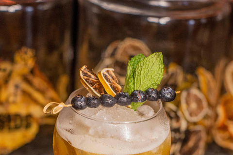 Learn how to prepare your best Caribbean cocktail in Cartagena. Learn how to make your best Caribbean cocktail in Cartagena