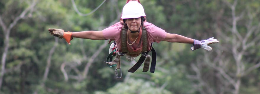 Costa Rica : parcours dans la forêt nuageuse avec balançoire Tarzan et Superman
