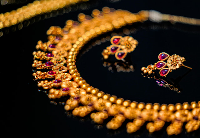 Dubai: Gold Souk VIP Shopping Tour with Private Car