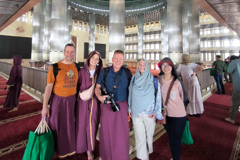 Jakarta: Chinatown, Old Batavia, and City Center Tour