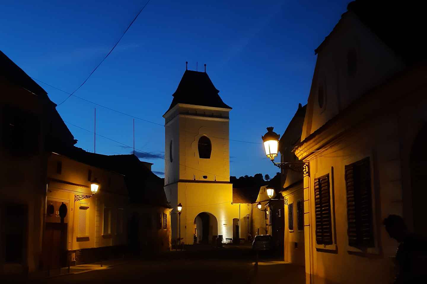 Medias: Gira Macabra Nocturna con el Doctor Plaga