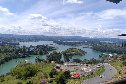 Private Guatapé & El Peñol Day Trip - English Speaking