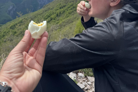 Sarajevo: Highlands Path Guided Hike with Lunch