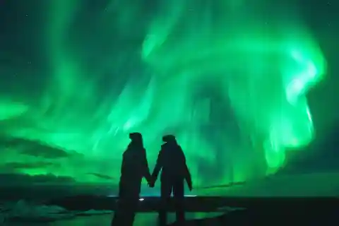 Private Northern Lights by Super Truck 4x4