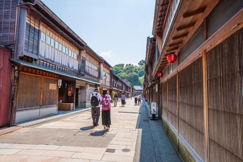 Kanazawa: Omicho Market and Higashi Chaya Food Tour