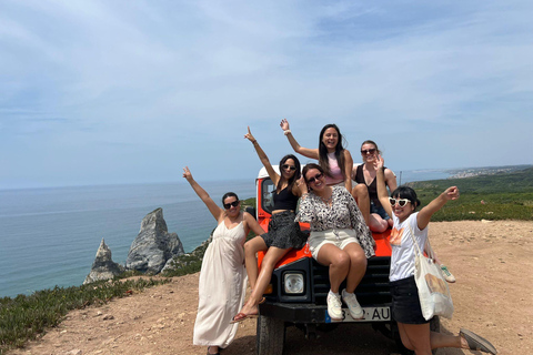 Sintra & Cascais: Palaces & Secret Beaches Private Tour