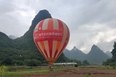 Guilin: Day tour of Longji Rice Terraces and YangshuoLongji rice terraces and Yangshuo Xingping small boat