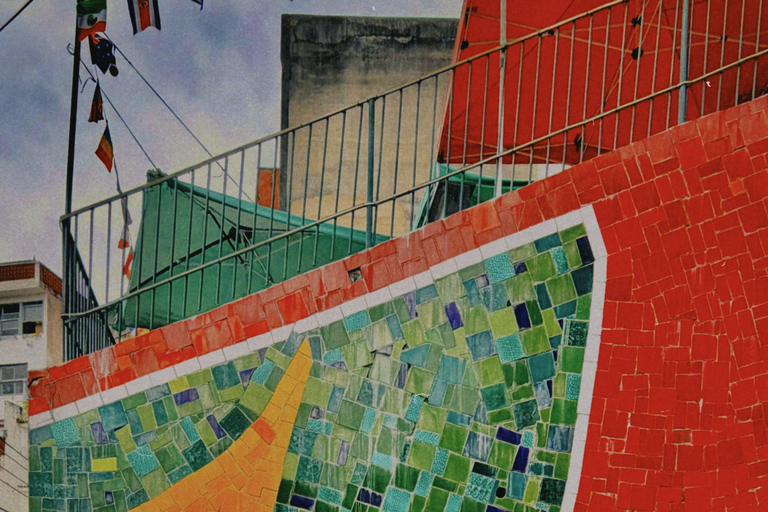 Rio Artistry: Santa Teresa Walking Tour & Free Art Workshop