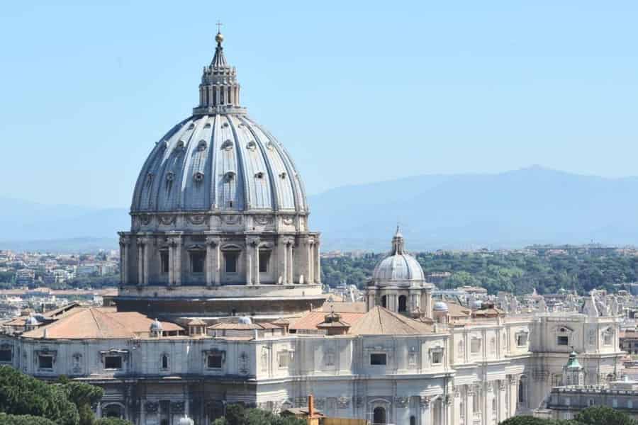 Petersdom, optionaler Zugang zur Kuppel und Rom-Audio-App. Foto: GetYourGuide