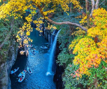 Da Fukuoka: Escursione di un giorno alla Gola di Takachiho e al Santuario di Miyazaki