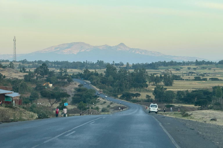 Addis Ababa: 8-Day Omo Valley and Lake Tana Tour