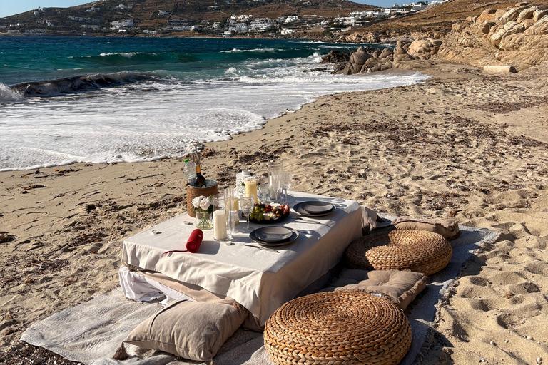 Mykonos: Luxury Sunset Picnic with Wine & Sea Views