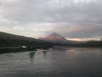 Trip de kayak de Donegal, Sunset sur le lac Dunlewey - Housity