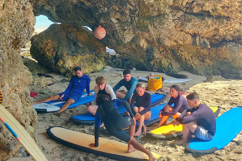 Uluwatu:Catch Your First Wave With Professional Surf Coaches
