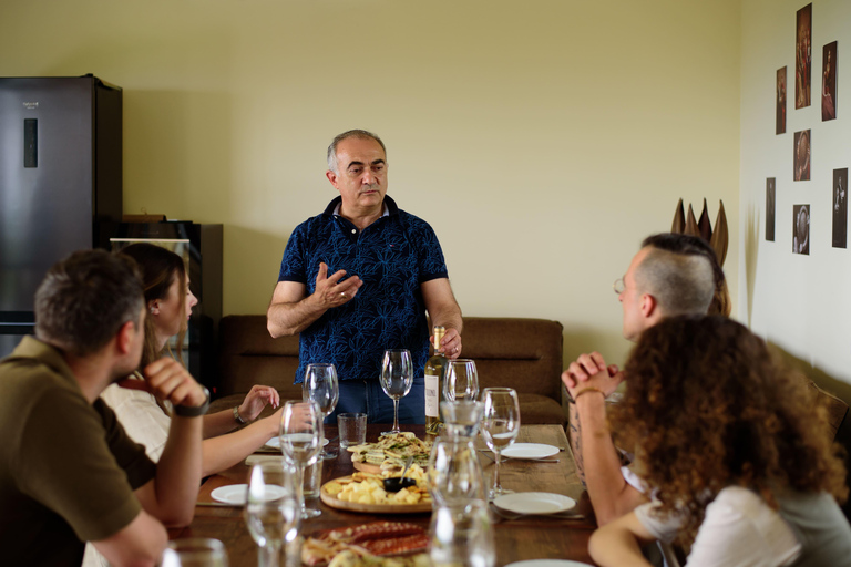 Rare Grape & Wine Tasting Experience at MOONQ