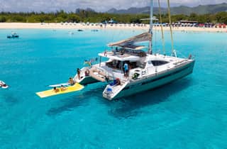 Sint Maarten: Luxury Catamaran Day Sail with Lunch & Drinks