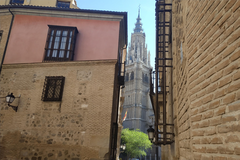 Madrid: Guided Tour to Toledo & Madrid Hop-On Hop-Off Bus Half-Day Toledo Tour & 24-Hour Madrid Hop-On Hop-Off Bus