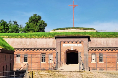 Poznań: Fort VII Museum of Martyrdom Private Guided Tour