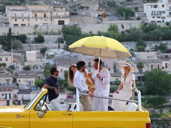 Modica: tour in auto d'epoca con aperitivo privato