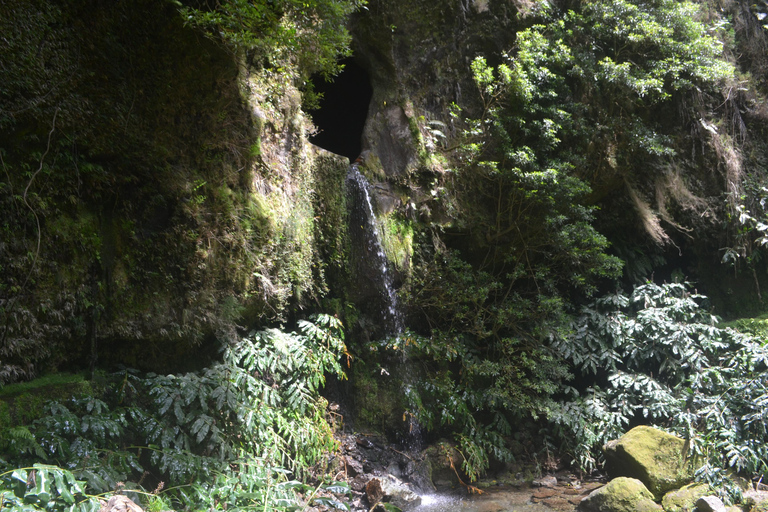 Sao Miguel Hike to Janela do Inferno and Lagoa do Fogo