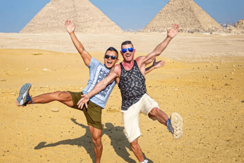 Pyramides, Sakkara et Memphis - Visite privée avec déjeunerVisite privée avec guide, transfert et déjeuner, à l&#039;exclusion des droits d&#039;entrée.