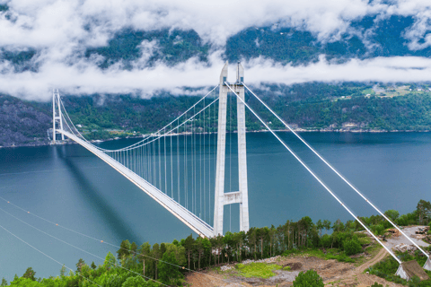 Oslo: Tren y tour en autobús a Bergen vía Hardangervidda/Fiordo